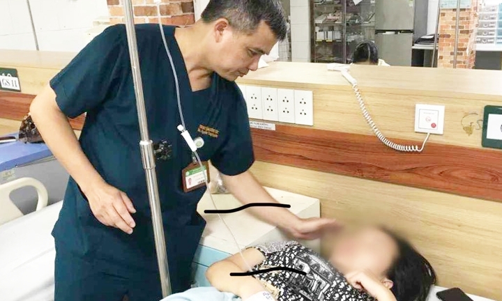 Làm đẹp ở spa, người phụ nữ bị tiêm nhầm sữa rửa mặt vào da