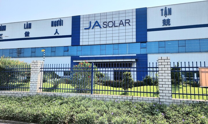 Xây dựng không phép, Công ty TNHH Ja Solar Ne Việt Nam bị phạt 130 triệu đồng