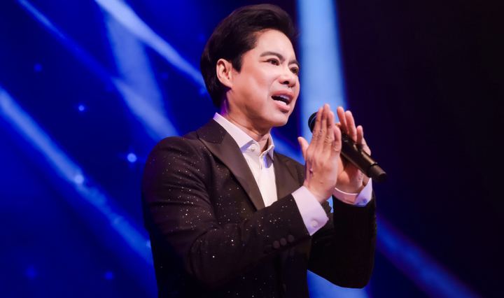 Ngọc Sơn giao lưu với khán giả bằng tiếng Đức và 'khoe' nói được 11 ngôn ngữ