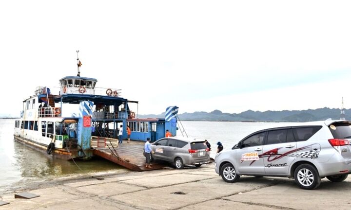 Thứ tự ưu tiên phương tiện khi qua phà, qua cầu phao thế nào?