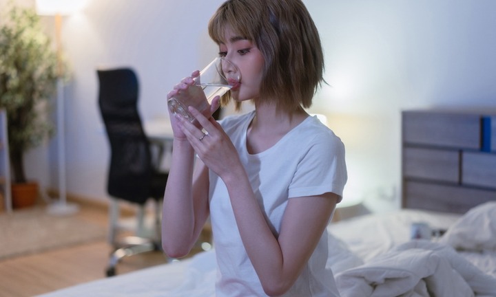 Uống loại nước này vào buổi tối trước khi ngủ, bạn sẽ nhận vô vàn lợi ích