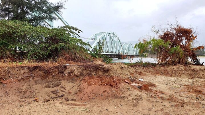 Dự án khu du lịch sinh thái ở Đà Nẵng vi phạm hành lang bảo vệ cầu đường sắt