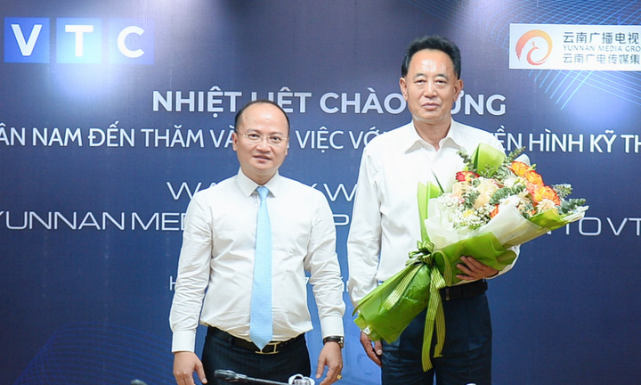 Giám đốc Đài Truyền hình KTS VTC Trần Đức Thành tiếp đoàn Đài PTTH Vân Nam