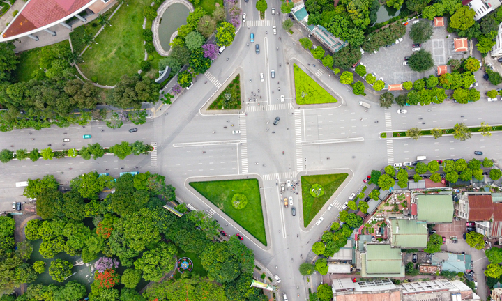 Những con đường 'đắt nhất hành tinh' ở Hà Nội