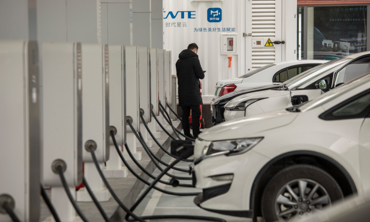 Công nghệ pin nào giúp xe điện Trung Quốc đi được 2.000 km/lần sạc?