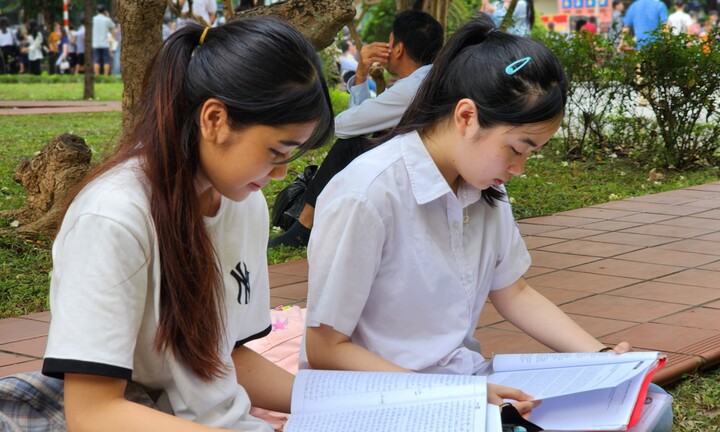 Điểm chuẩn xét học bạ trường Đại học Luật Hà Nội cao nhất 30 điểm