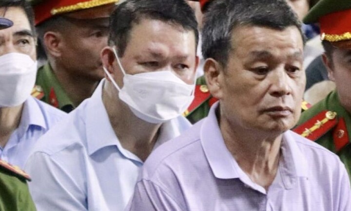 Xét xử cựu Bí thư Tỉnh ủy Lào Cai Nguyễn Văn Vịnh nhận 'quà Tết' 5 tỷ đồng