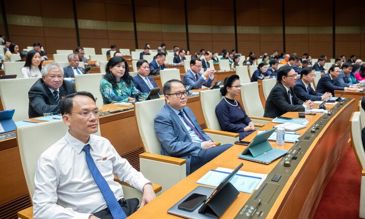 Trực tiếp: Quốc hội thảo luận dự thảo Luật Đường bộ