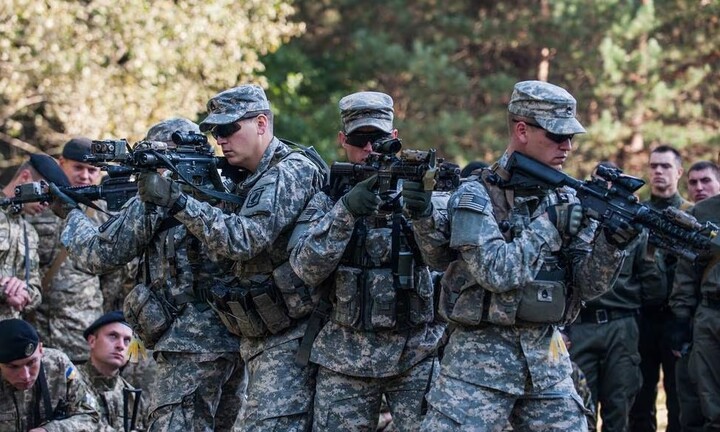 Cựu quan chức Mỹ khuyên NATO không nên đưa cố vấn quân sự đến Ukraine