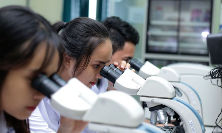 Khoa Y một trường ở TP.HCM xét tuyển người tốt nghiệp đại học loại giỏi trở lên