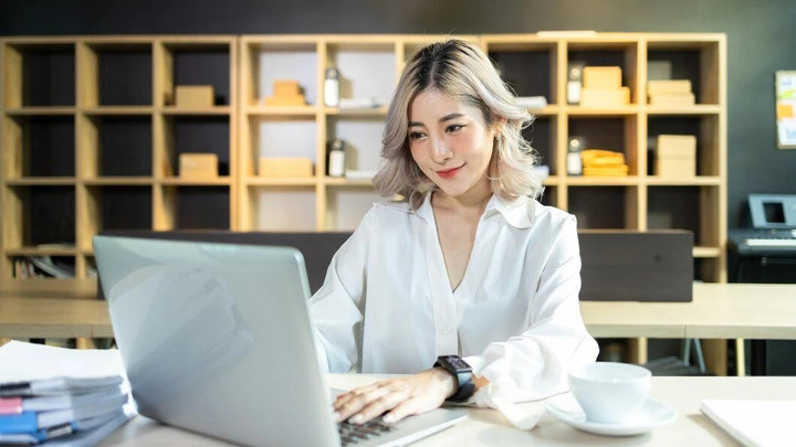 5 ngành nghề kiếm 'bội tiền' từ mạng xã hội