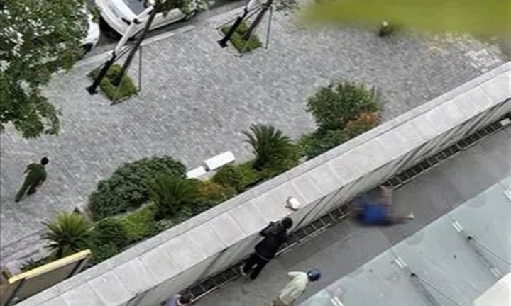 Người phụ nữ tử vong bất thường trên ban công tầng 3 chung cư