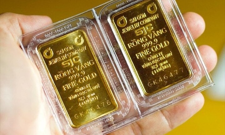 Giá vàng hôm nay 26/5: Vàng thế giới giảm hơn 3%