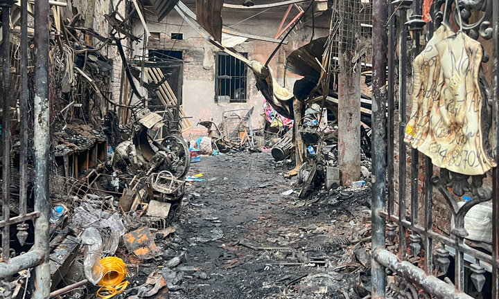 Chủ nhà trọ ở phố Trung Kính đổ lỗi cho vợ trong vụ cháy khiến 15 người chết