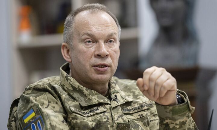 Ukraine cho phép Pháp đưa cố vấn quân sự đến Kiev