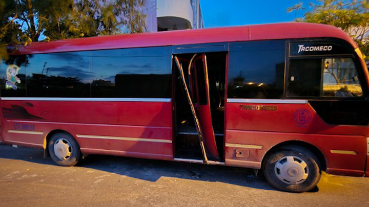 Hiện trường bé trai 5 tuổi tử vong do bị bỏ quên trên xe đưa đón