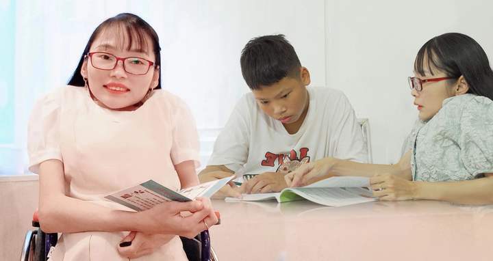 Cô giáo xương thủy tinh 20 năm ngồi xe lăn dạy học miễn phí cho trẻ em