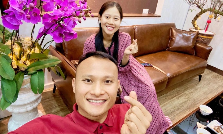 Lên tuyển Việt Nam trùng lịch đám cưới, các ngôi sao giải quyết thế nào?