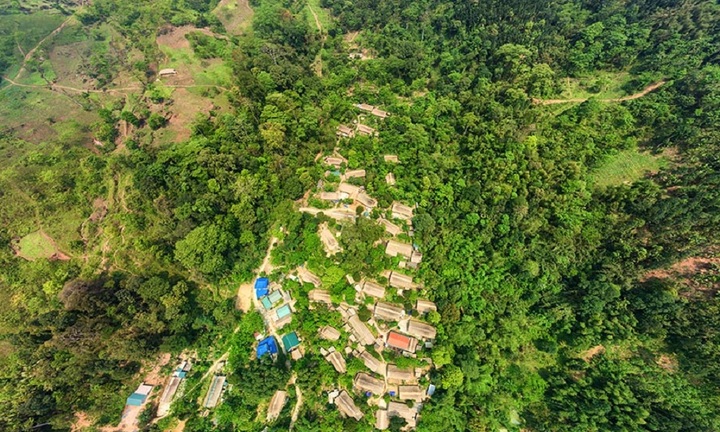 Bản Sưng Đà Bắc - bức tranh thiên nhiên đẹp đến nao lòng