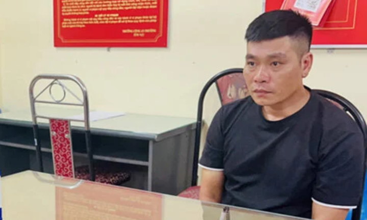 Bắt kẻ 'thu phế' 500 nghìn đồng mỗi xe hàng qua cửa khẩu ở Lào Cai