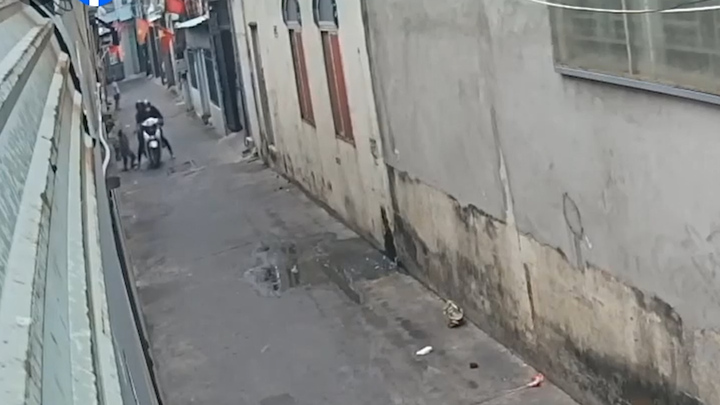 Bắt đôi nam nữ cướp giật điện thoại của bé trai 7 tuổi ở Đồng Nai 