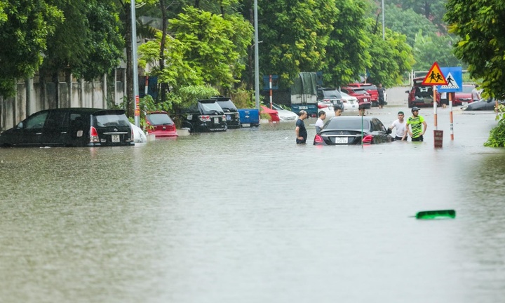 Đầu tháng 6 Bắc Bộ mưa to diện rộng, cuối tháng nắng nóng gia tăng