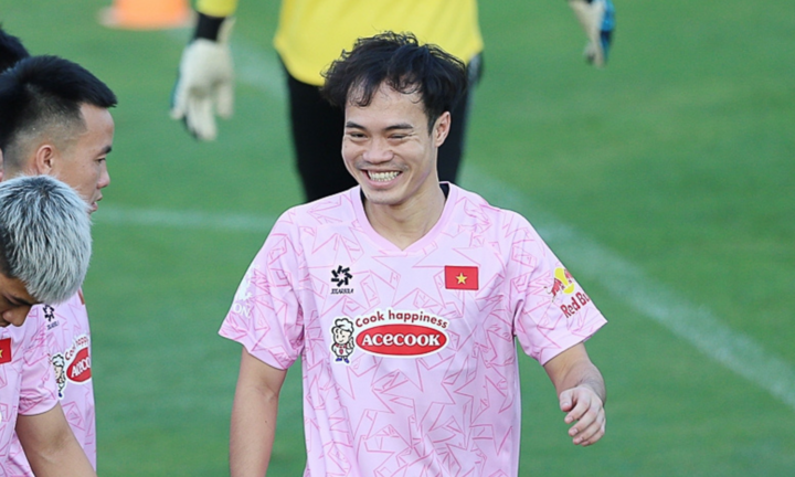 Văn Toàn: HLV Kim Sang-sik khó thay đổi ngay lập tức triết lý cho tuyển Việt Nam