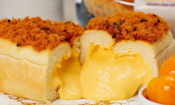 'Cơn sốt' bánh mì phô mai Hoàng Kim đổ bộ Sugar Town