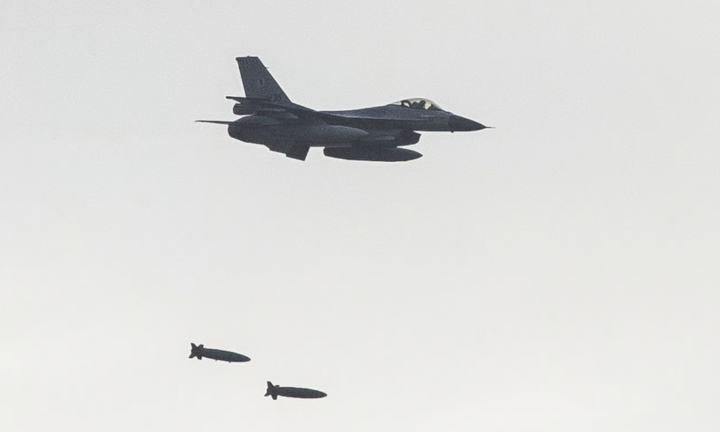 Ukraine có thể tấn công vào lãnh thổ Nga bằng F-16 của Hà Lan