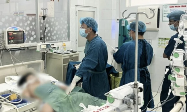 Hơn 600 người ngộ độc bánh mì ở Đồng Nai: Bệnh nhi 6 tuổi tử vong