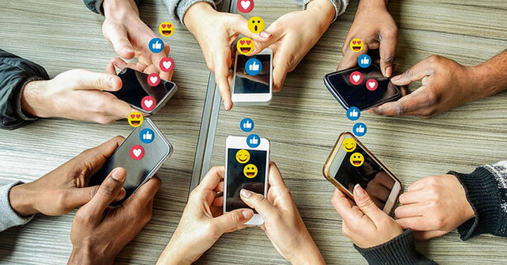 Tôi phát hoảng khi thấy mình cũng hóng hớt, 'còm dạo' trên mạng xã hội