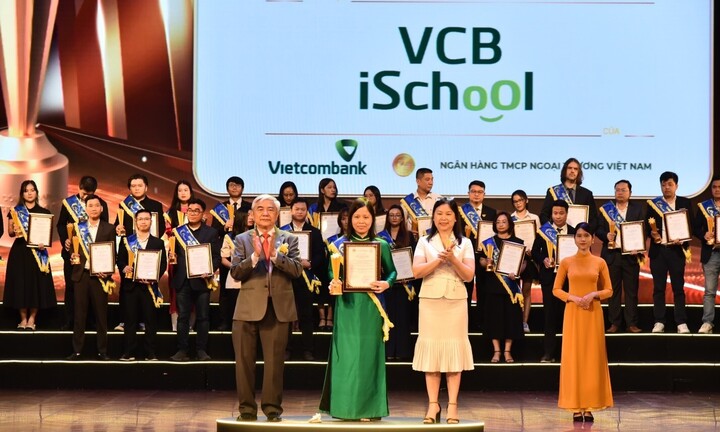 VCB i-School - Gói giải pháp thu học phí thông minh