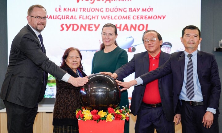 Vietjet khai trương đường bay Hà Nội – Sydney, vé hạng Thương gia giảm tới 50%