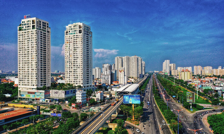 Chủ tịch TP.HCM phê bình 8 đơn vị giải ngân đầu tư công chậm