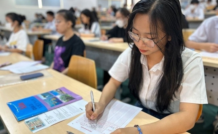 ĐH Quốc gia TP.HCM công bố điểm thi đánh giá năng lực đợt 2, thừa nhận đề có lỗi