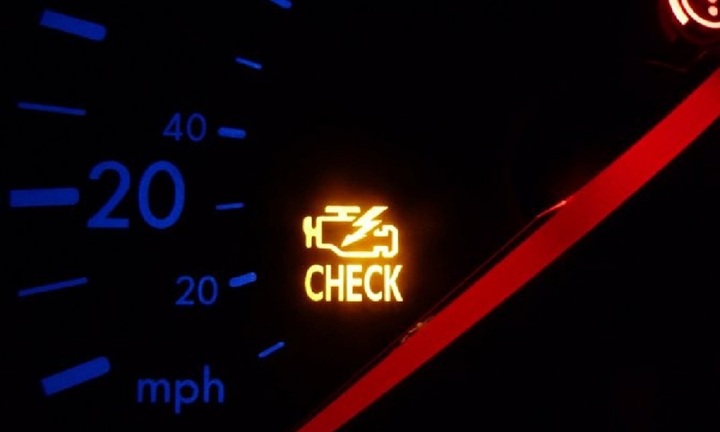 Những lý do khiến đèn check engine sáng
