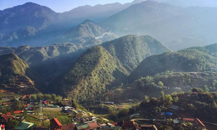 Hè này, về ngôi làng 'Sapa thu nhỏ' ngắm ruộng bậc thang mùa nước đổ đẹp mơ màng