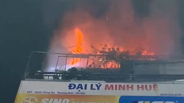 Hiện trường vụ cháy nhà 6 tầng ở Hà Nội, 4 người tử vong