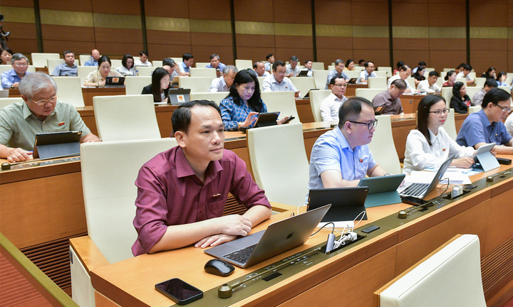 Quốc hội họp đợt 2 Kỳ họp thứ 7, xem xét thông qua 20 dự án luật và nghị quyết