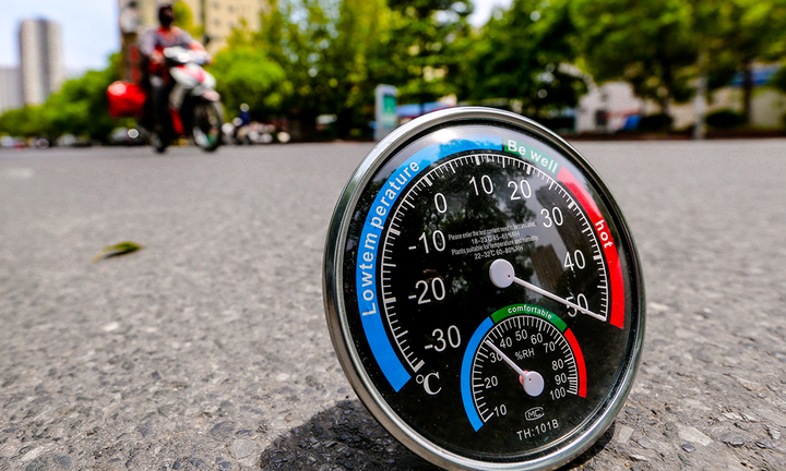 Đợt nắng nóng oi bức ở miền Bắc kéo dài tới khi nào?