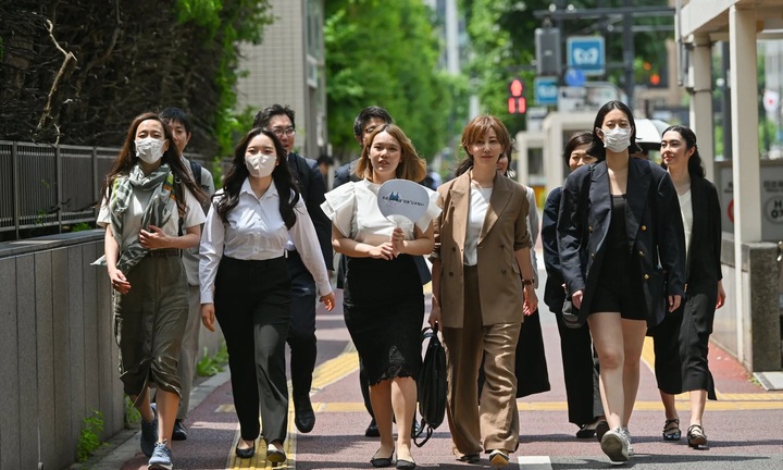 Nhóm phụ nữ trẻ Nhật đấu tranh đòi quyền tự quyết mang thai