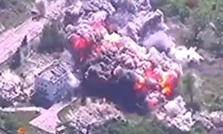 Bom lượn 3 tấn của Nga bắn mảnh đạn xa 1 km