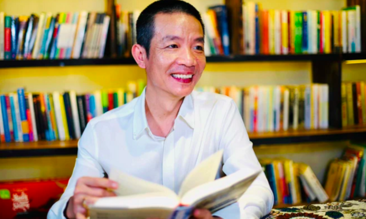 Nhạc sĩ Nguyễn Vĩnh Tiến tái xuất với thơ sau 20 năm