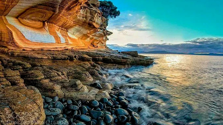 Thành đá sa thạch tự nhiên độc đáo trên đảo Maria