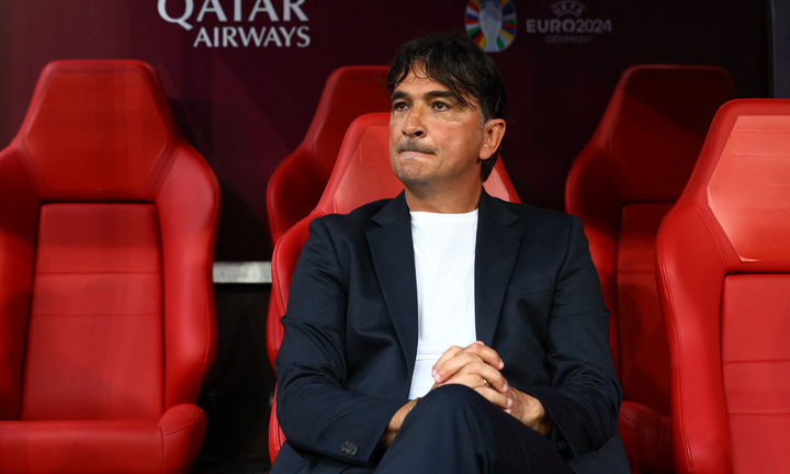 HLV Croatia bức xúc: 'Không biết trọng tài lấy đâu ra 8 phút đá bù'