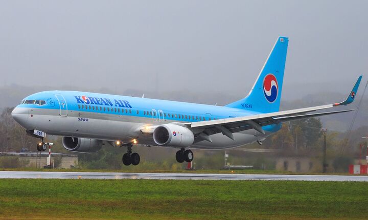 Korean Air điều tra vụ máy bay Boeing rơi gần 8.000 m