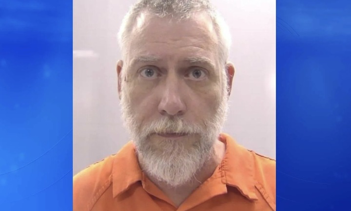 Gã bệnh hoạn lưu trữ 20.000 ảnh khiêu dâm trẻ em bị kết án 135 năm tù 