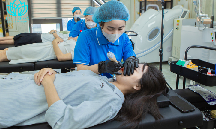 Lối đi bền vững nào cho người học nghề làm đẹp?