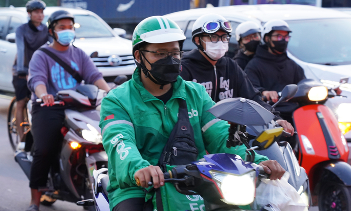 Dự báo thời tiết TP.HCM ngày 29/6: Nắng gián đoạn, nhiệt độ cao nhất 32 độ C