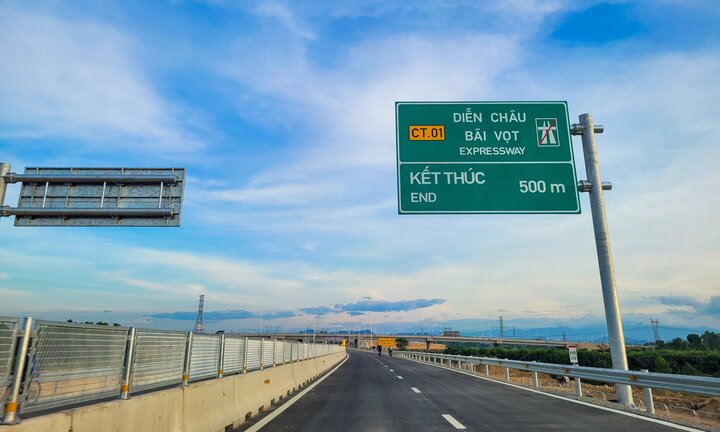 Đi cao tốc Diễn Châu - Bãi Vọt, trả phí bao nhiêu?